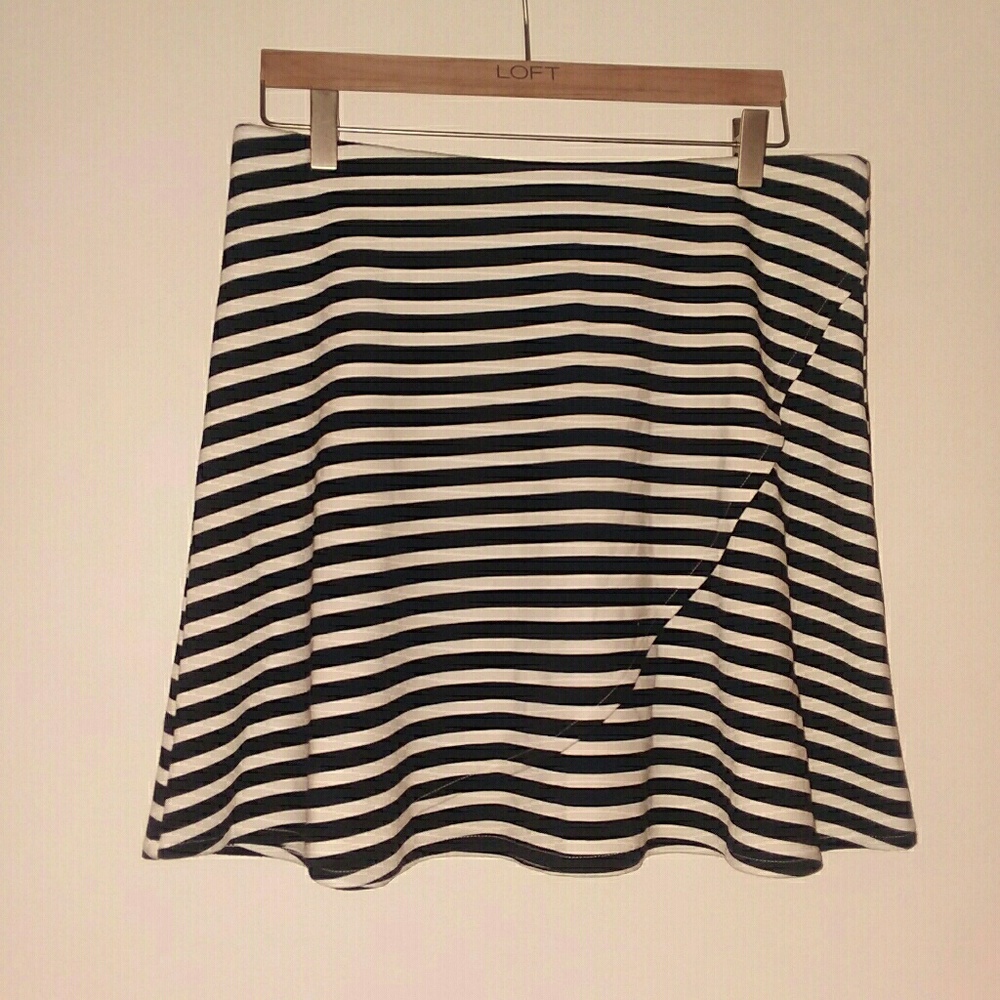 Loft size M skirt